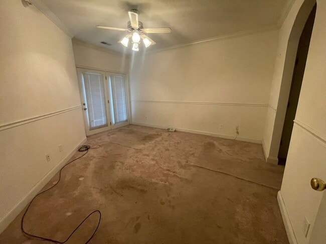 Building Photo - 2 bed 2 bath- Adams Point