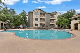 Building Photo - 2320 Gracy Farms Ln