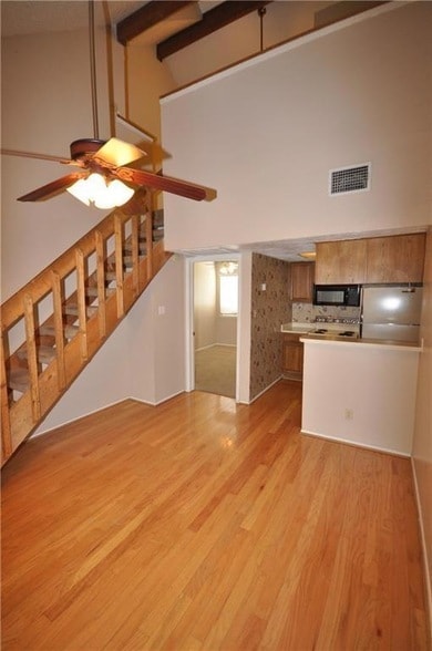 Building Photo - 708 Graham Pl