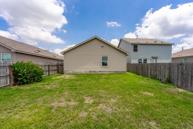 Building Photo - Rental Home