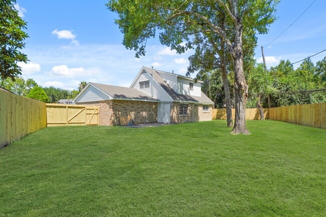 Building Photo - 3203 Ripplebrook Dr