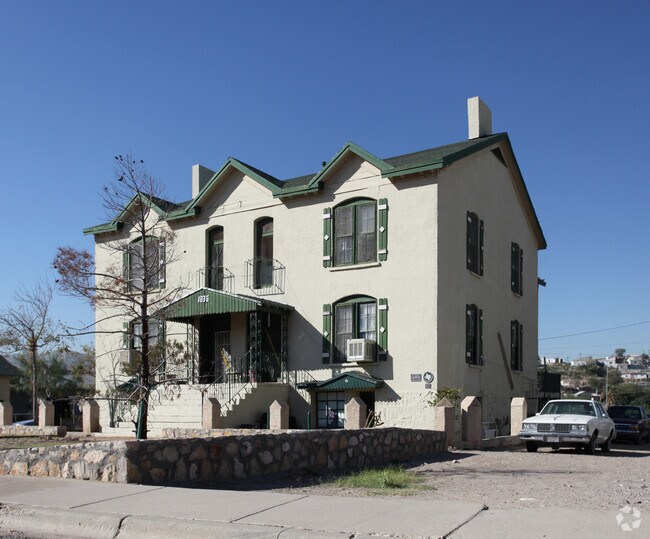 Building - 1836 W Paisano Dr