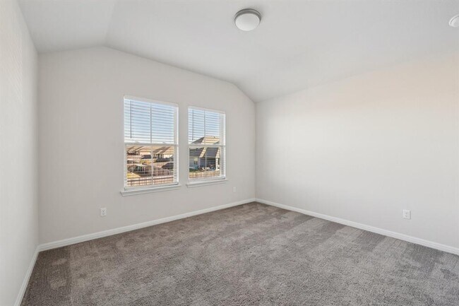 Building Photo - 308 Castlefields St