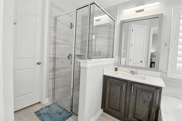 Building Photo - 5512 Pebble Dr