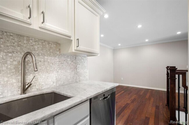 Building Photo - 1566 Maryland Club Dr