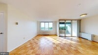 Building Photo - 6641 Wakefield Dr