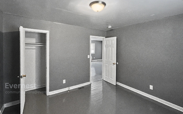 Building Photo - 2421 29th Street Ensley