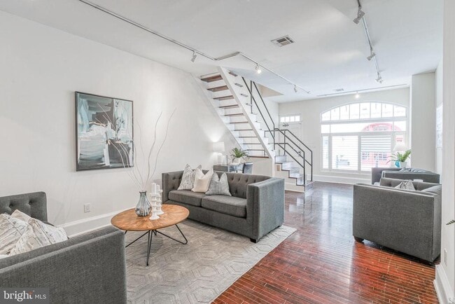 Building Photo - 1714 Rittenhouse Square