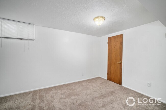 Building Photo - 1772 E 2100 S