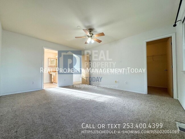 Building Photo - 2702 Meyer St