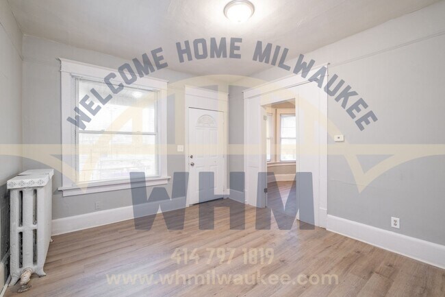 Building Photo - PRICE DROP! Welcome Home to this Charming ...