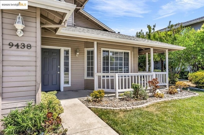 Building Photo - 9438 Tuscany Cir