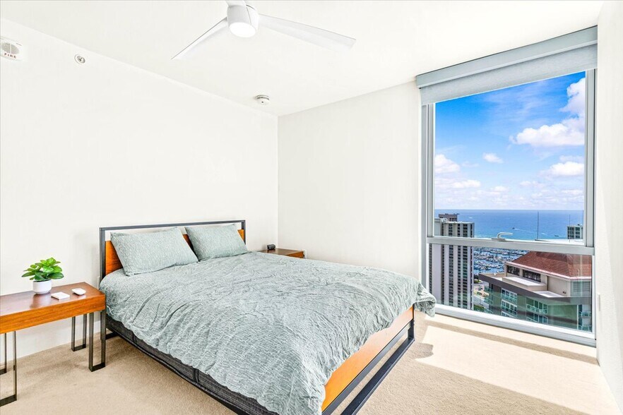 Guest Bedroom - 1631 Kapiolani Blvd