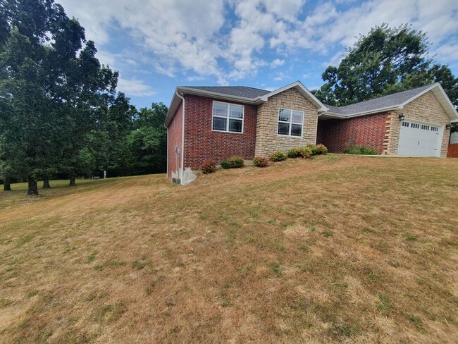 Building Photo - Large home close to post
