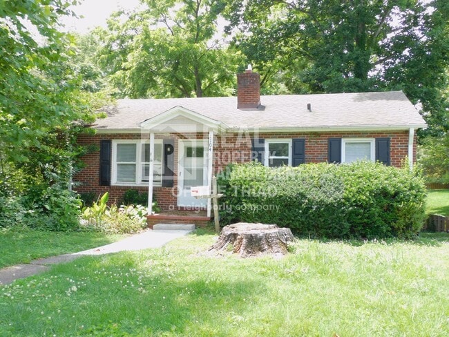 Primary Photo - 1104 Madison Ave