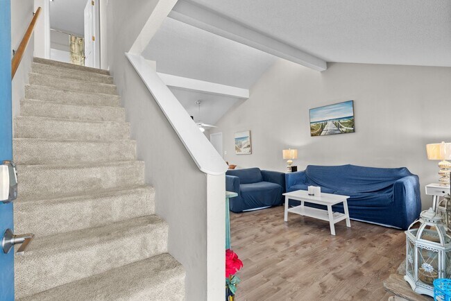 Building Photo - All Inclusive Winter Rental Single Family ...