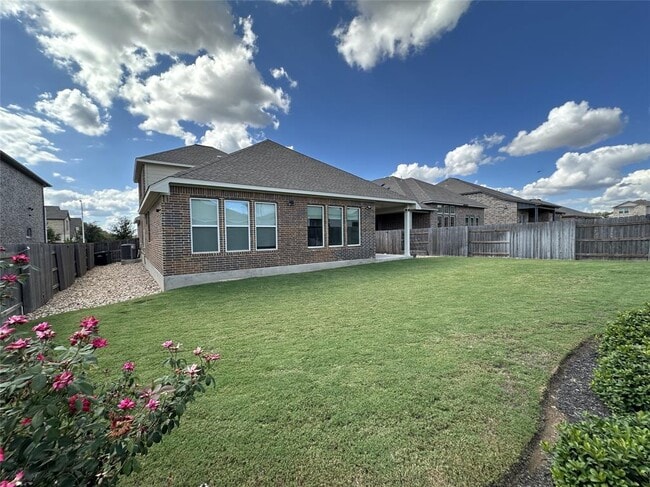 Building Photo - 2504 Dapple Gray Ln