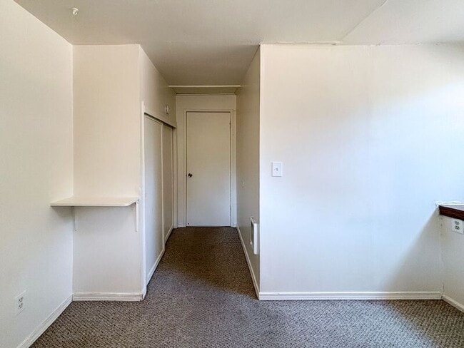 Building Photo - 1945 Lawrence St