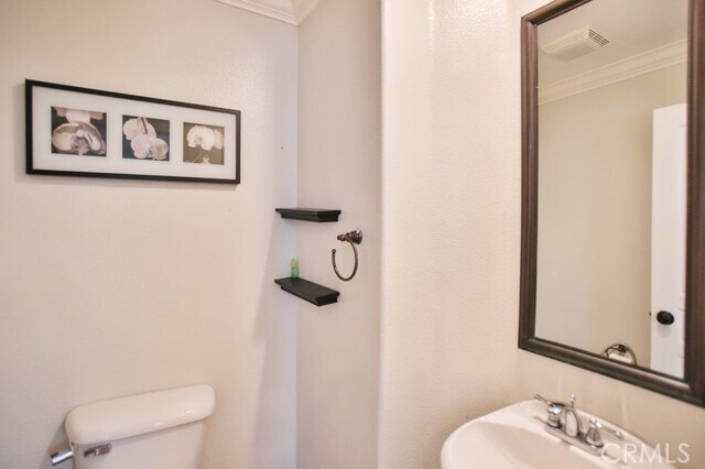Building Photo - 5326 Charlotta Dr