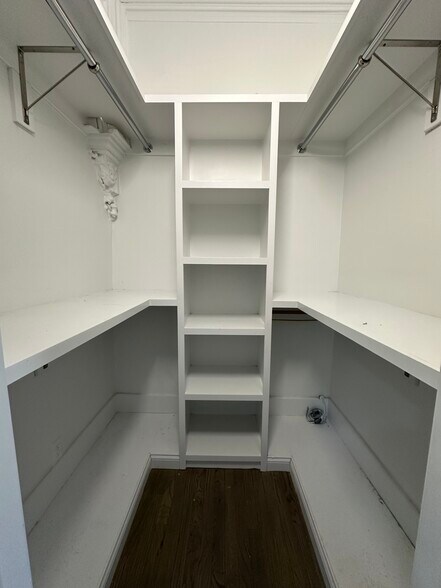 Building Photo - 297 4th St