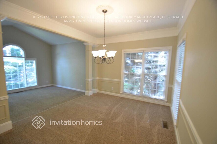 Building Photo - 5722 Kinglet Ln