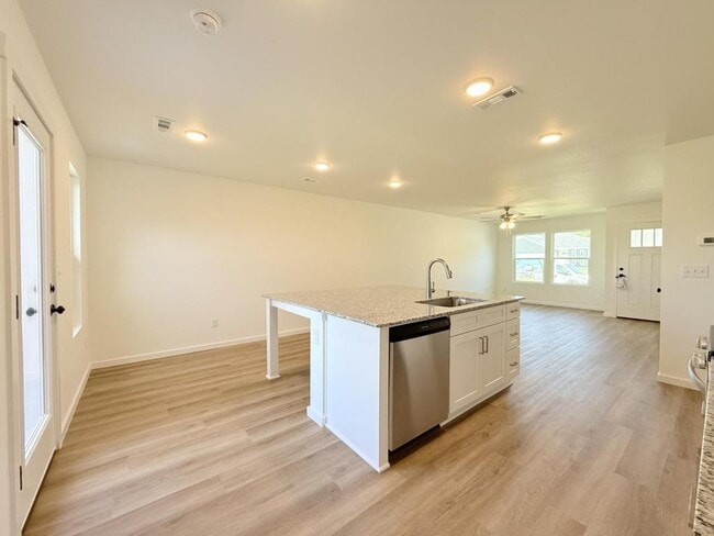 Building Photo - 208 Eagle Edge Dr