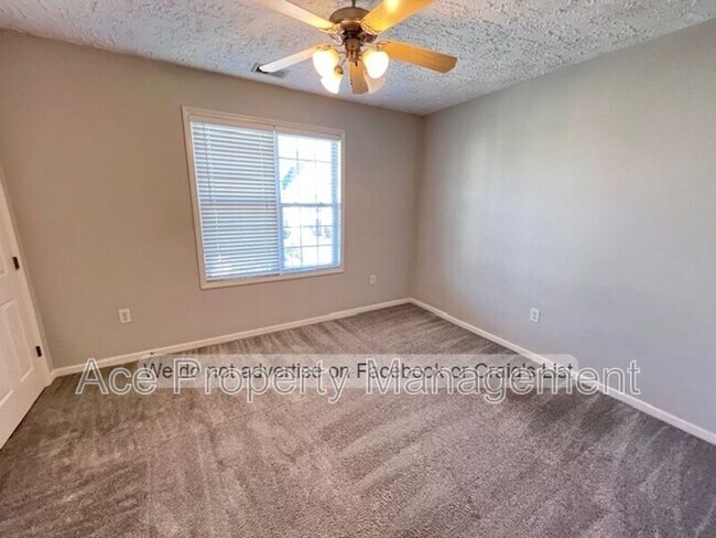 Building Photo - 4010 Bardstown Ct