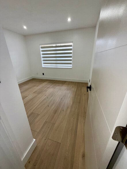 Building Photo - 13705 SW 91st Ct