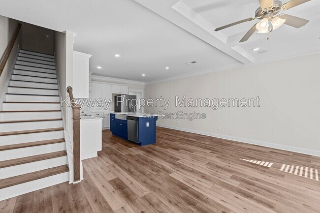 Building Photo - 331 Sumac Trail
