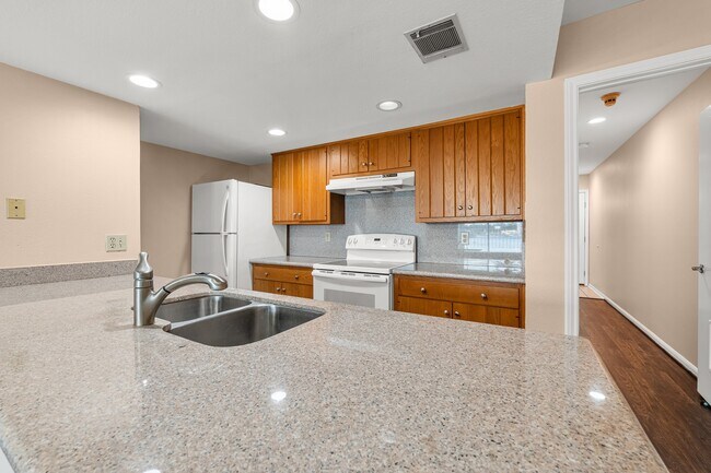Building Photo - 15575 Marina Dr