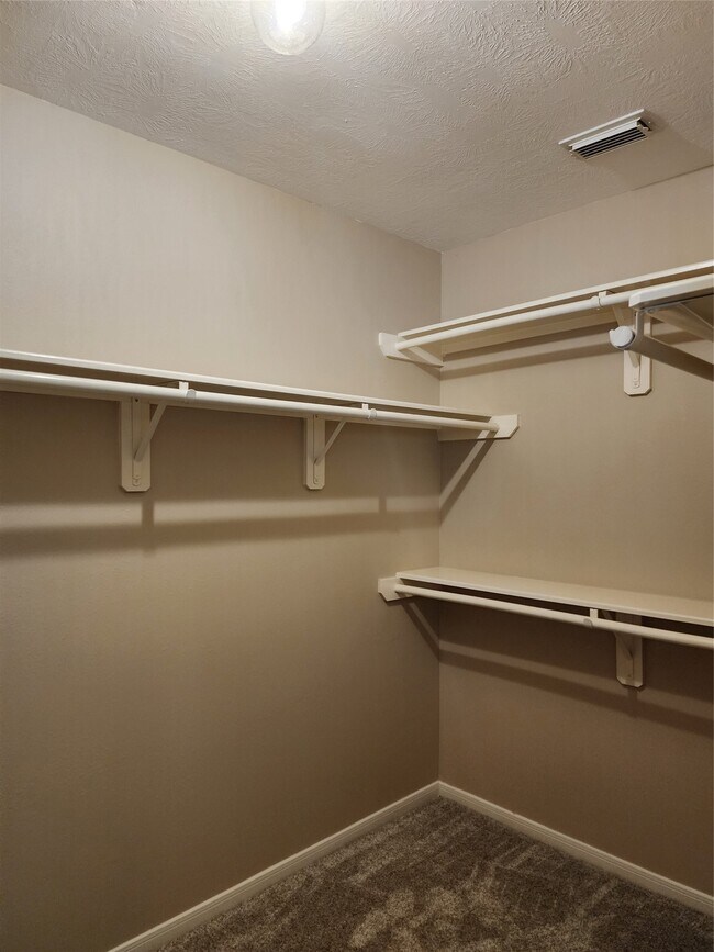 Building Photo - 8006 Indian Desert Dr