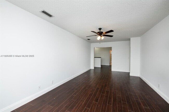 Building Photo - 1127 SW 104th Way