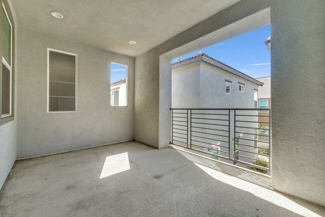 Building Photo - 11063 Spotlight Dr