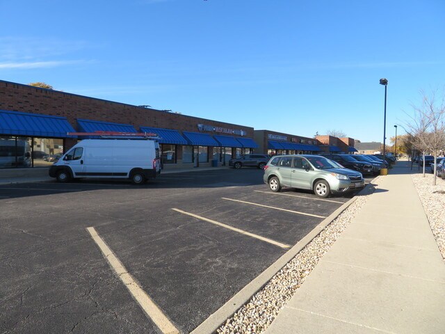 Building Photo - 7234 W North Ave