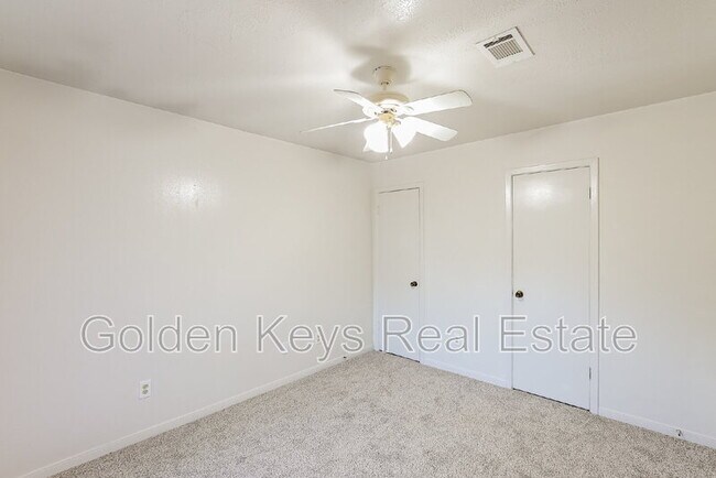 Building Photo - 709 San Benito Dr