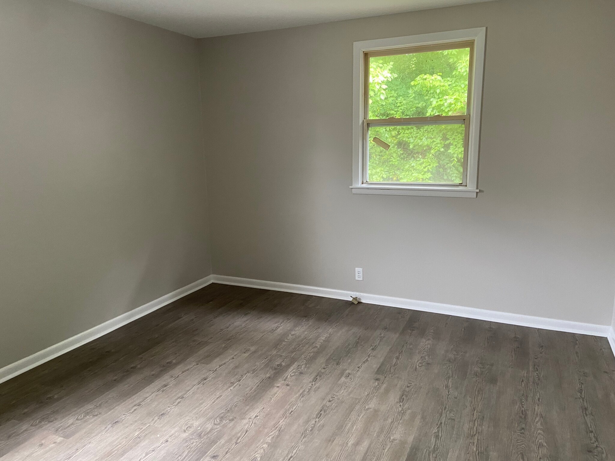 Building Photo - 649 Huntington Ridge Dr