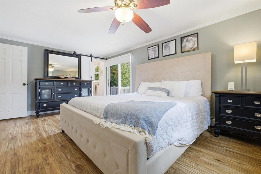 Building Photo - 32 Edinburgh