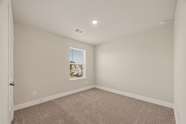 Building Photo - 13412 Sun Cay Drive