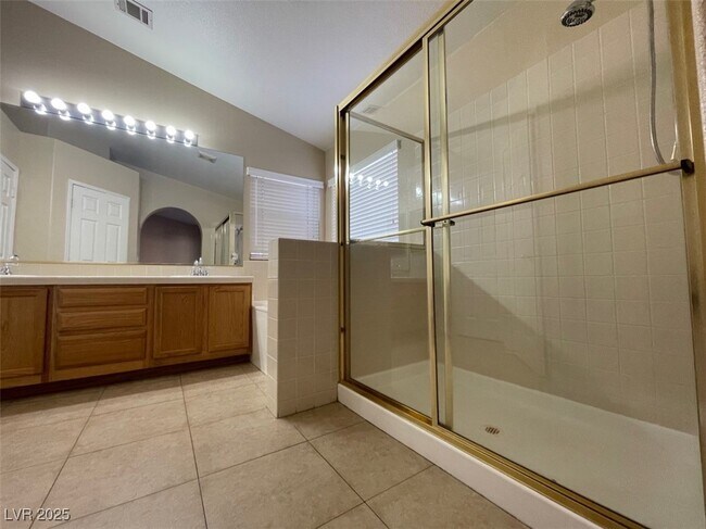 Building Photo - 5728 Owl Butte Ct