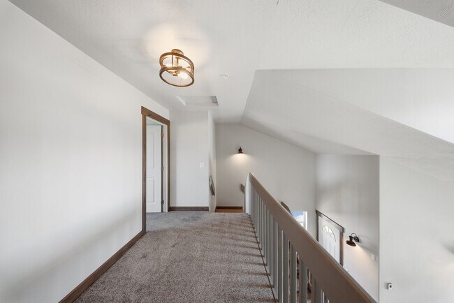 Building Photo - 848 N Chase Rd