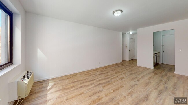 Building Photo - 85 Eighth Avenue