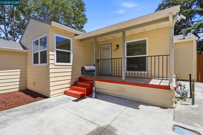 Building Photo - 53 Ramona St
