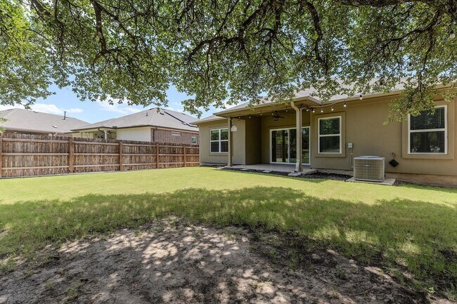 Building Photo - 2205 Singletree Bend