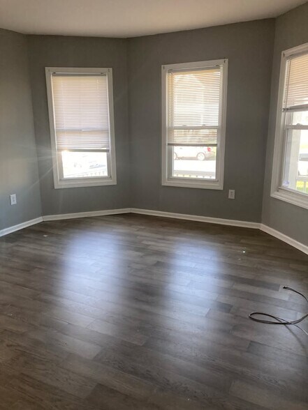 Building Photo - 1616 Rugby Rd