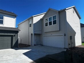 Building Photo - 346 Huisache St