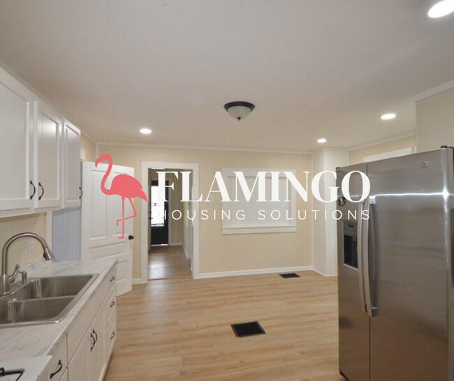 Building Photo - 132 Haynes St