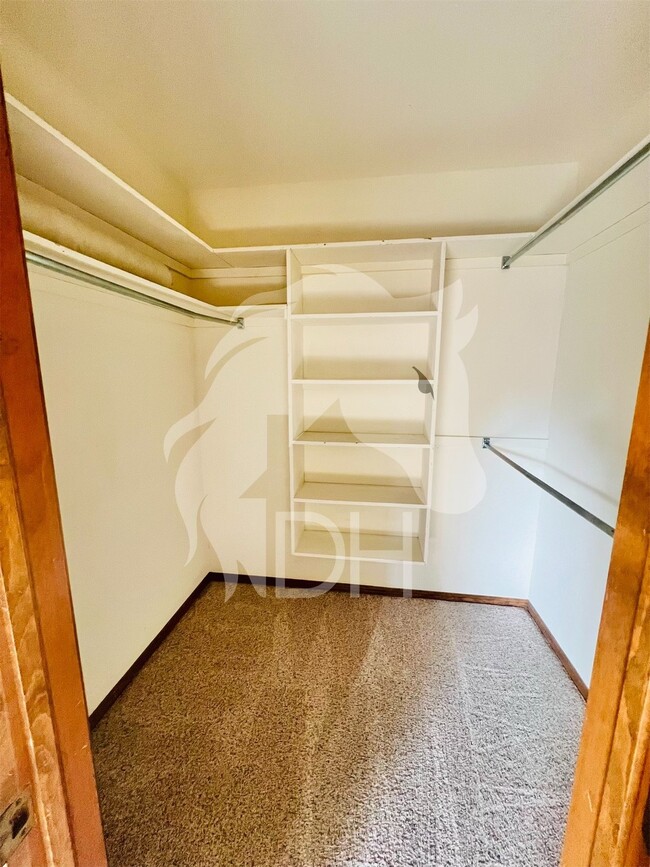 Building Photo - **Charming 2-Bedroom Condo in Enid, OK!**