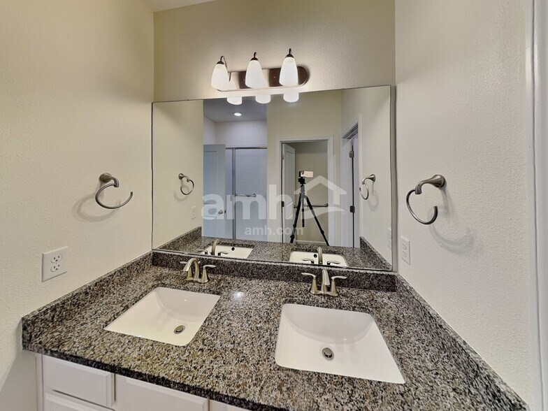 Building Photo - 105 Moultrie Crossing Ln