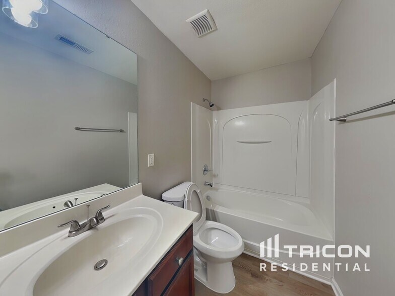 Building Photo - 3879 Williamston Park Ct