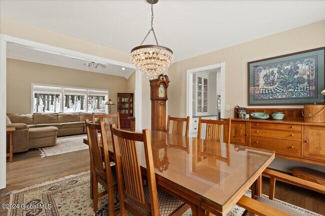 Building Photo - 7 Hill Rd